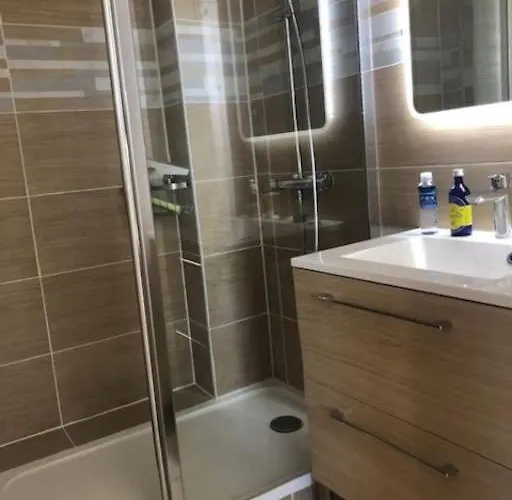 Entier - Quartier Phare - Tranche Sur 公寓 *